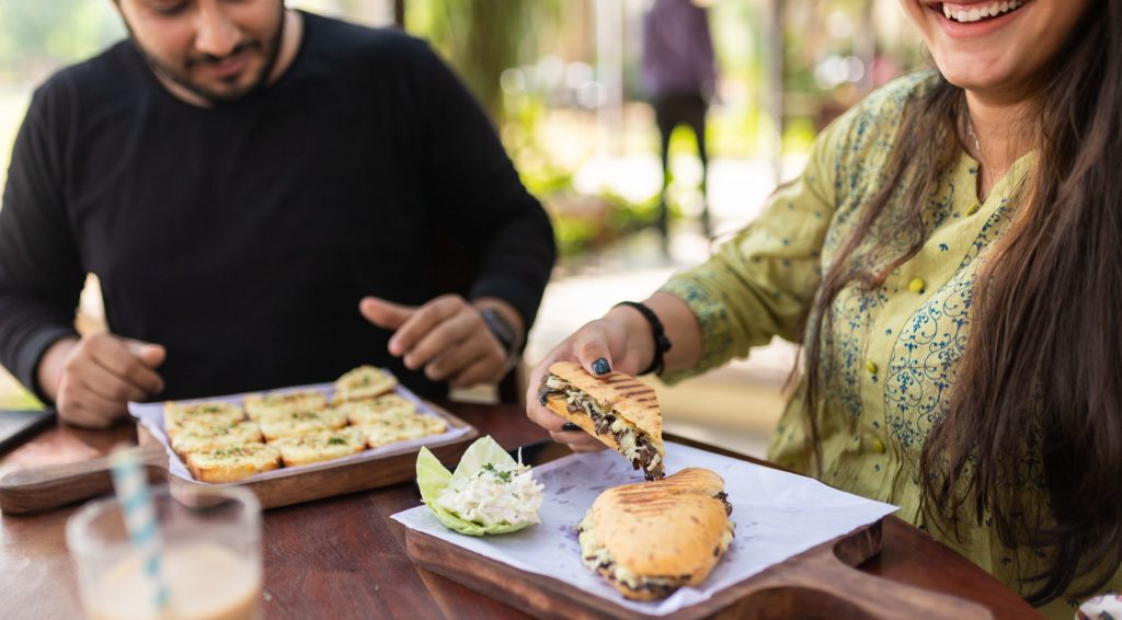 Friendship First on Indian Dating Apps Growing Friendship First on Indian Dating Apps Growing