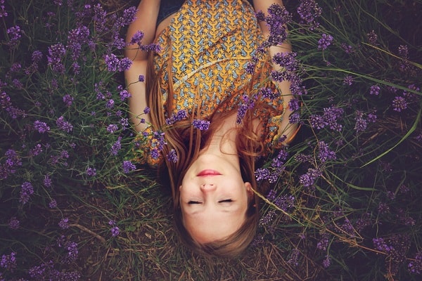 How to Stay in the Present Moment in Everyday Life: 5 Simple Habits How to Stay in the Present Moment in Everyday Life