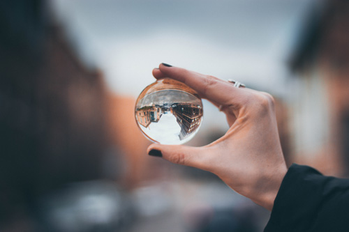7 Things Creative People Do Everyday to Get Ahead of the Rest of Us 7 Daily Rituals Highly Creative People Use to Improve Their Lives