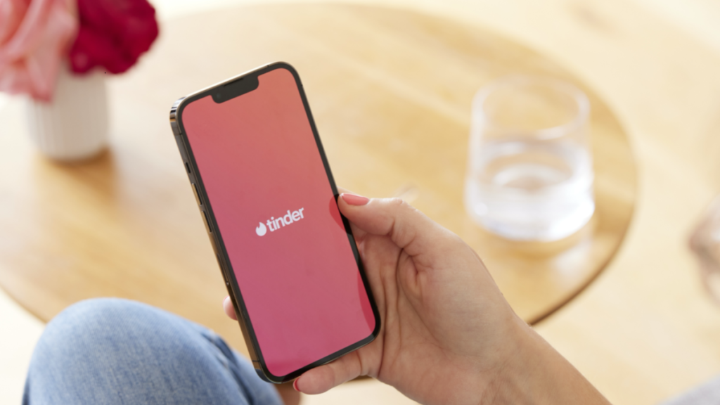 Match Group Struggles with Tinder, Hinge Keeps Growing