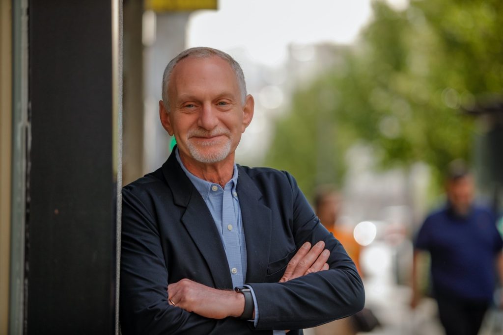 Robert Waldinger Reveals How to Balance Work and Life