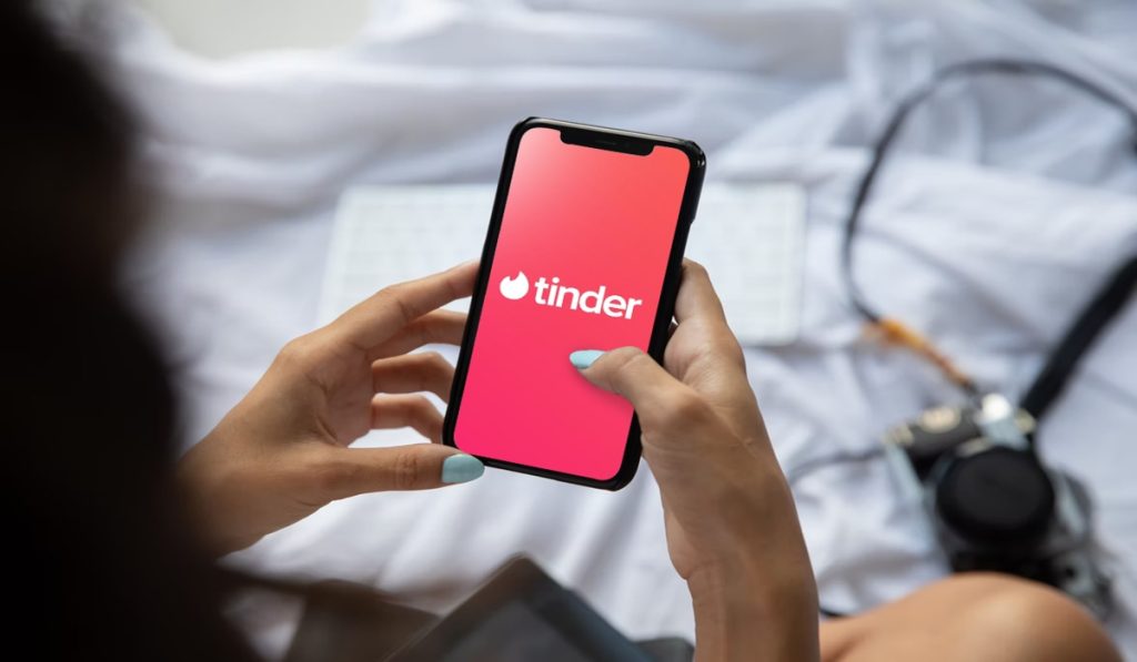 Tinder CEO Targets Gen Z by Rebranding Beyond “Hookup App”
